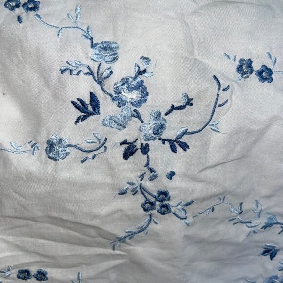 laura ashley blue white embroidered flowers lumbar pillow cover LINEN 19x13 - Picture 3 of 3
